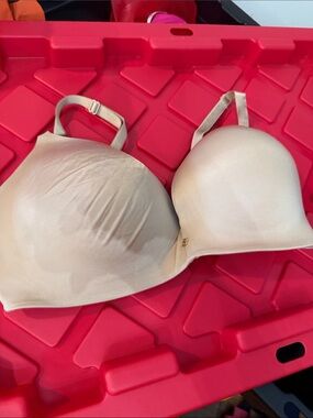 Victoria's Secret Beige Smooth T-Shirt Bra